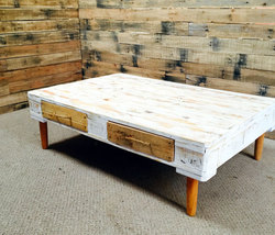 Wooden furniture: Shabby chic retro coffee table