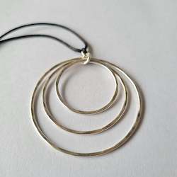Jewellery: N21 - Triple Bangle PÄ«rori Necklace - WHOLESALE