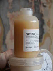 Hairdressing: Essentials NOUNOU Shampoo 250ml