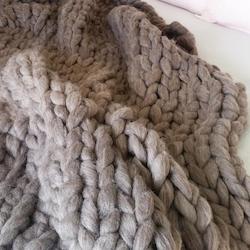 Handknitting - other than cardigan, pullover or similar: Super Chunky Wool - Natural Medium