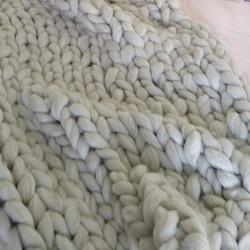 Handknitting - other than cardigan, pullover or similar: Super Chunky Wool - Natural Light