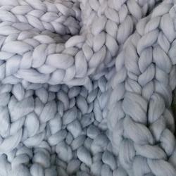 Handknitting - other than cardigan, pullover or similar: Super Chunky Wool - Fog