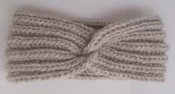 Handknitting - other than cardigan, pullover or similar: Ear Warmer with Twist - Natural