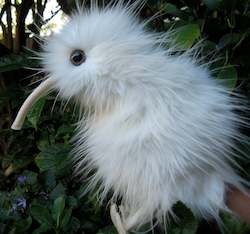 Pet: White Kiwi (Manukura) Hand Puppet