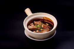 Main Seafood: M23 - CARAMELISED FISH IN CLAY POT