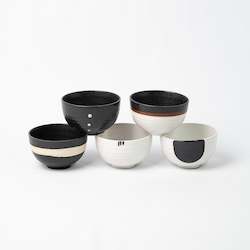 Kitchenware: Black & White Bowl Set