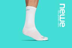 newe's 'Staple' merino cycling socks - White & Egg