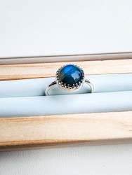 Jewellery: Labradorite ring - pointed