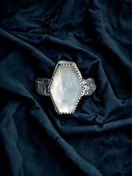 Pearl hex ring