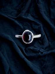 Jewellery: Garnet ring - fleur