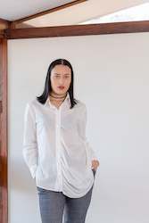 Fashion design: WAIOURU SHIRT WHITE
