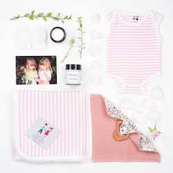 Clothing: Baby Shower Gift Box: Girl â Premium