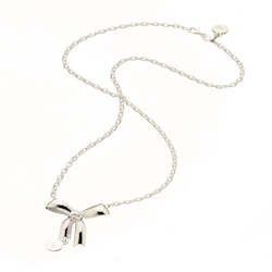 Jewellery: Large Bow Pendant Silver