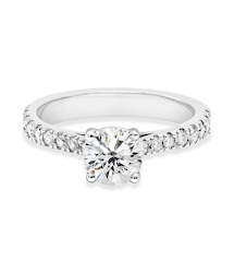 Jewellery: Platinum Diamond Ring