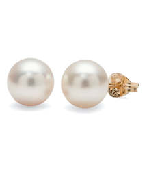 Jewellery: 8-8.5mm A Grade Akoya Pearl Earrings