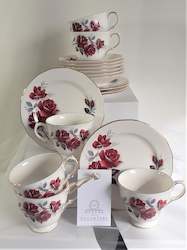 Gift: Queen Anne Setting with Matching Teaspoons & Matching Cake Forks - Includes Sample Tea