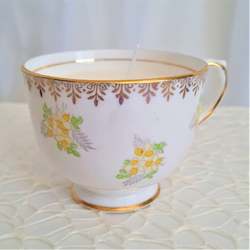Gift: Salsbury Cup Candle - Freesia