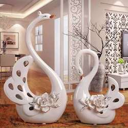 Internet only: A Pair White Swan Lovers Home Decor Ceramic Crafts (Medium)