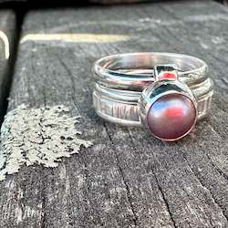 Jewellery: Pink freshwater pearl Unity ring