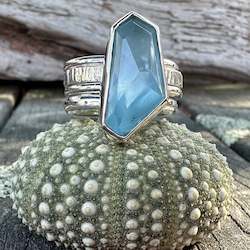 Jewellery: Brazilian aquamarine unity ring