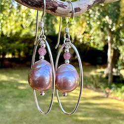 Jewellery: Pinky apricot baroque pearl earrings