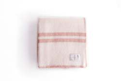 Piki pink blanket
