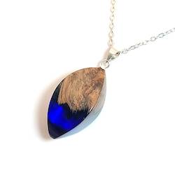 Jewellery: Pohutukawa Dark Blue