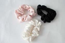 Household linen wholesaling: Silk Hair Scrunchies Large