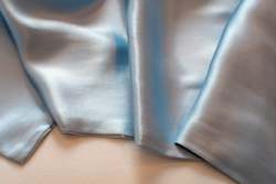 Household linen wholesaling: Silk Pillow Case - Light blue