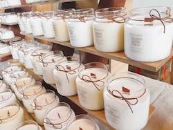 Candle: Large candle - Fresh fragrances