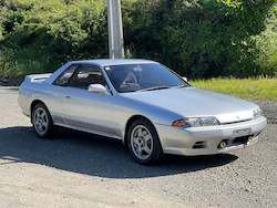 Car dealer - new and/or used: Nissan Skyline R32 GTST -1989