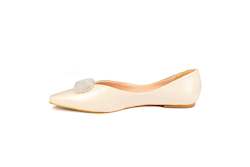 Shoe: Macy Ballet Flat Cream