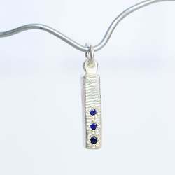 Jewellery manufacturing: Pillar Charm with Sapphires - Sterling Silver