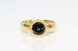 Eluo Ring - 18ct Yellow Gold with 2.11ct Green Sapphire