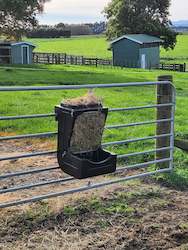 Stable Grooming: Mini Fence Mounted Hay Feeder