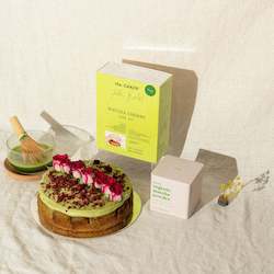 Food manufacturing: The Caker - Matcha Cherry Cake Kit + Matcha Bundle