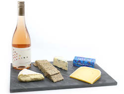 Specialised food: New Zealand Artisan Cheese and Wine Box