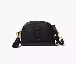 Cleaning service: Marc Jacobs || The Shutter Crossbody Bag in black
