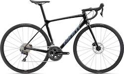 Bicycle and accessory: GIANT - 2022 TCR Advanced 2 Disc