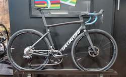 Bicycle and accessory: SPECIALIZED - Tarmac SL7 / Ultegra Custom Build