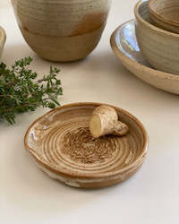 Souvenir: Handcrafted Ceramic Ginger Grater