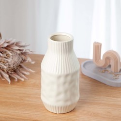 Bed: Latte Vase - Milk
