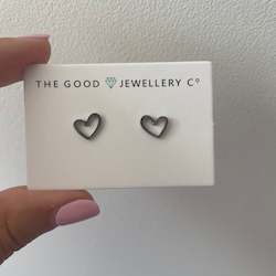 Jewellery: Heart Studs
