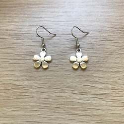 Jewellery: Flower Earrings