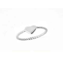 Jewellery: Heart Twist Ring