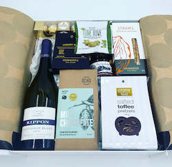 Gift Hampers For Him: Say It With Rippon Sauvignon Blanc