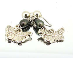 Jewellery: Keshi Black pearl earrings