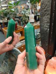 Frontpage: Green Aventurine Point (Large)