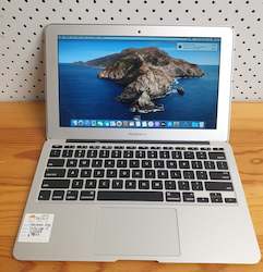 Telephone including mobile phone: Apple Macbook Air A1465 256GB, Preowned Laptop