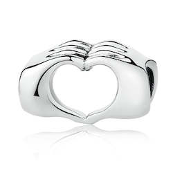 Jewellery: Hands Heart Charm